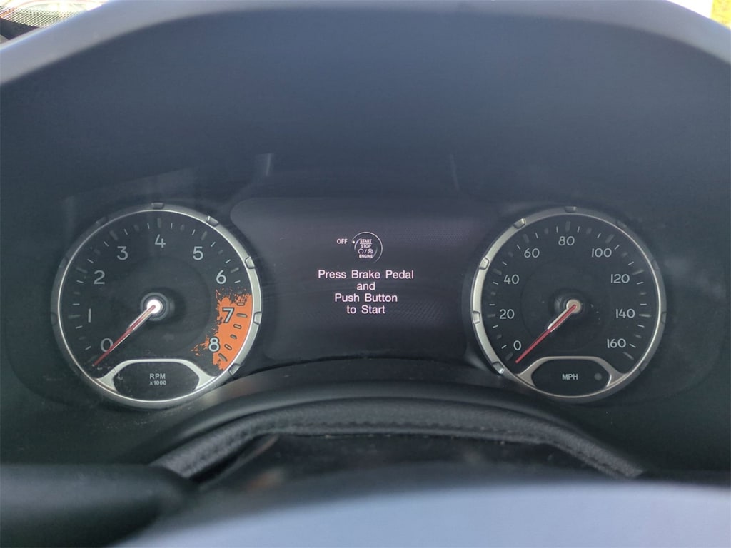 Thumbnail: 2018 Jeep Renegade - 16