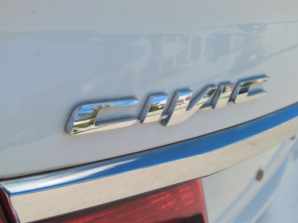 Thumbnail: 2015 Honda Civic - 25