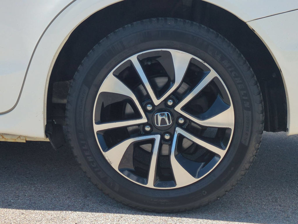 Thumbnail: 2015 Honda Civic - 8