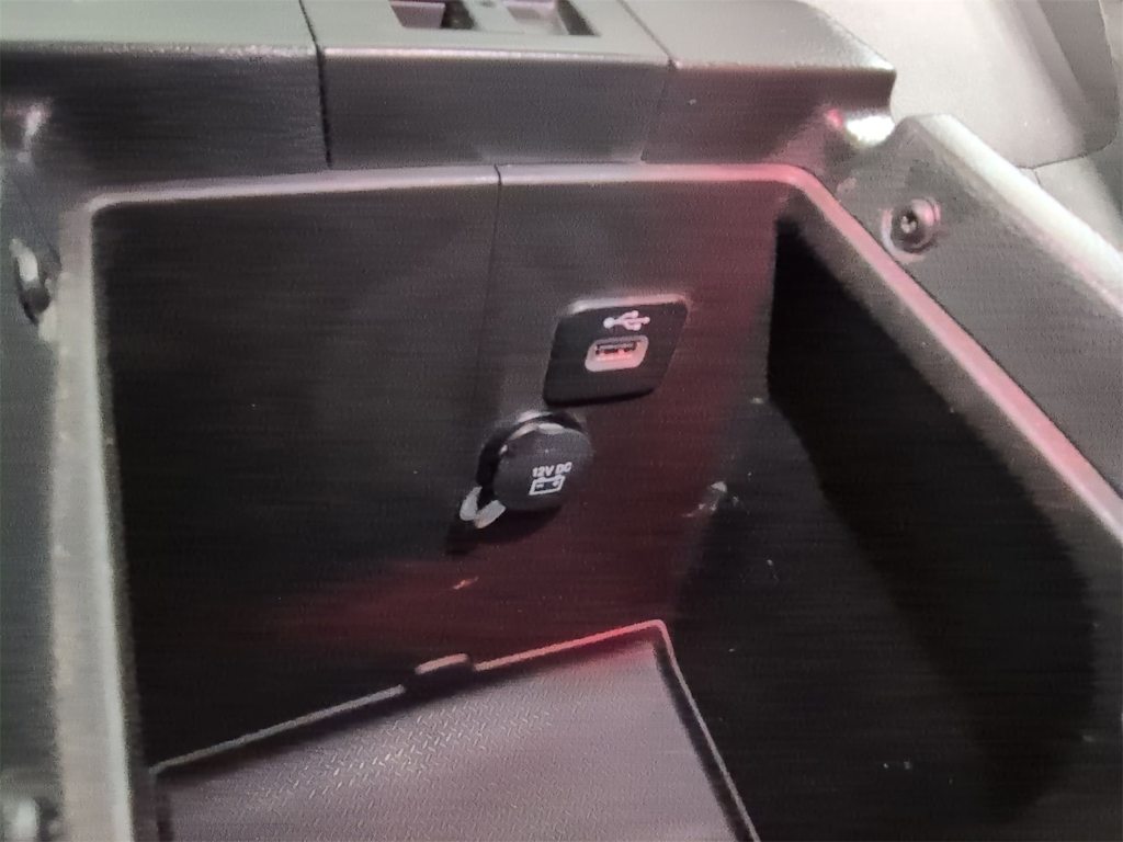 Thumbnail: 2017 Jeep Wrangler - 31