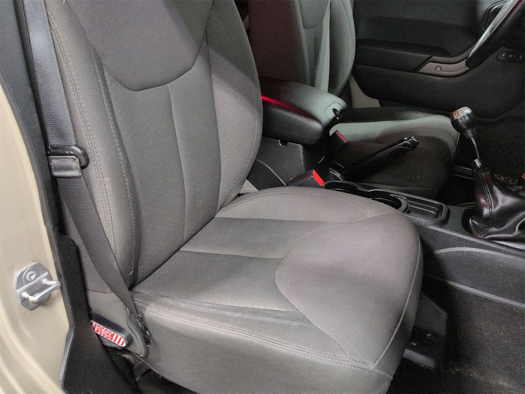 Thumbnail: 2017 Jeep Wrangler - 26