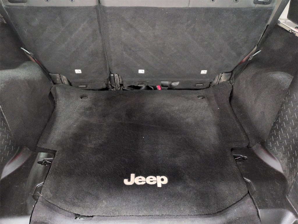 Thumbnail: 2017 Jeep Wrangler - 32