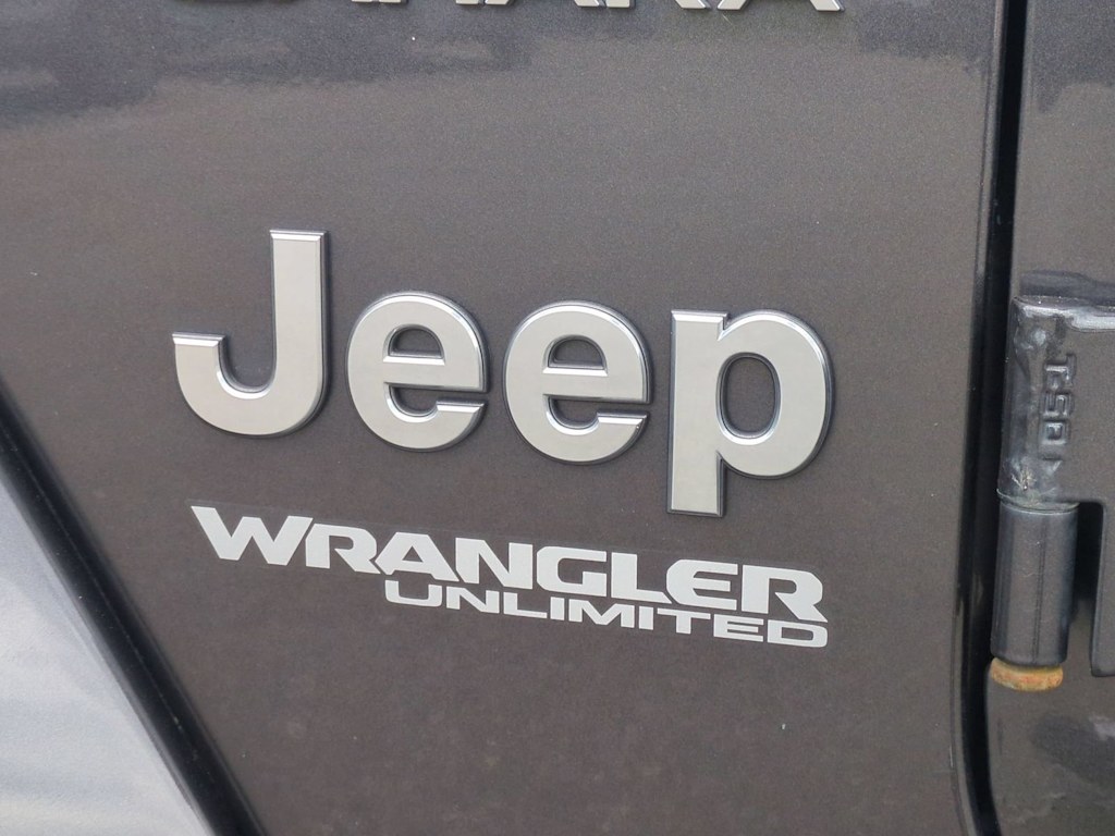 Thumbnail: 2019 Jeep Wrangler - 24