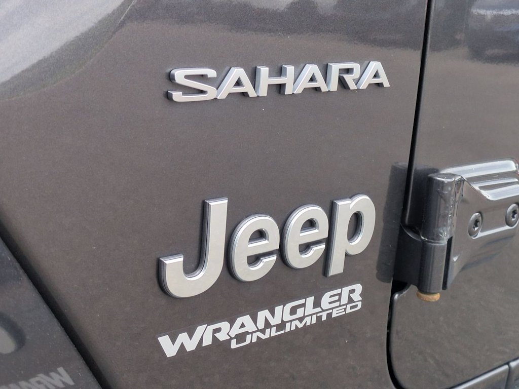 Thumbnail: 2019 Jeep Wrangler - 23