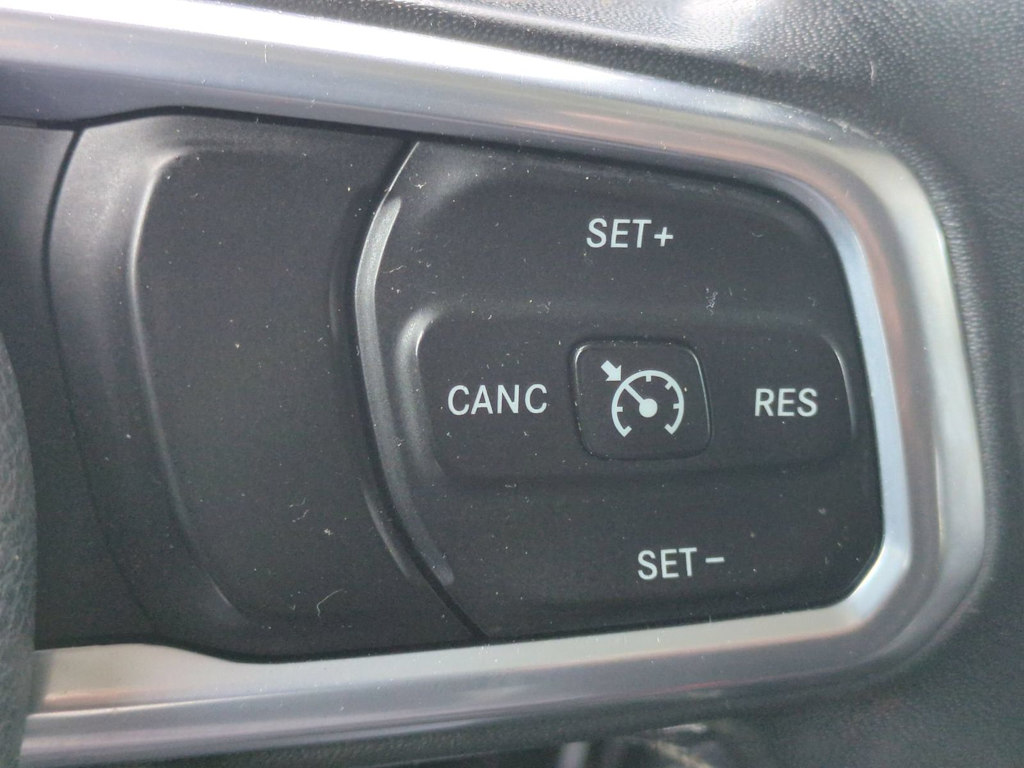 Thumbnail: 2019 Jeep Wrangler - 29