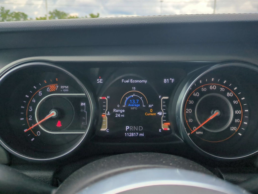 Thumbnail: 2019 Jeep Wrangler - 16