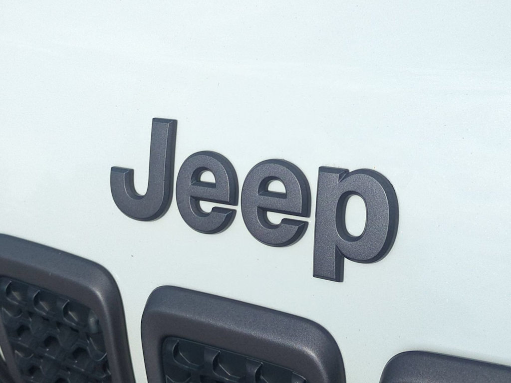 Thumbnail: 2019 Jeep Cherokee - 7