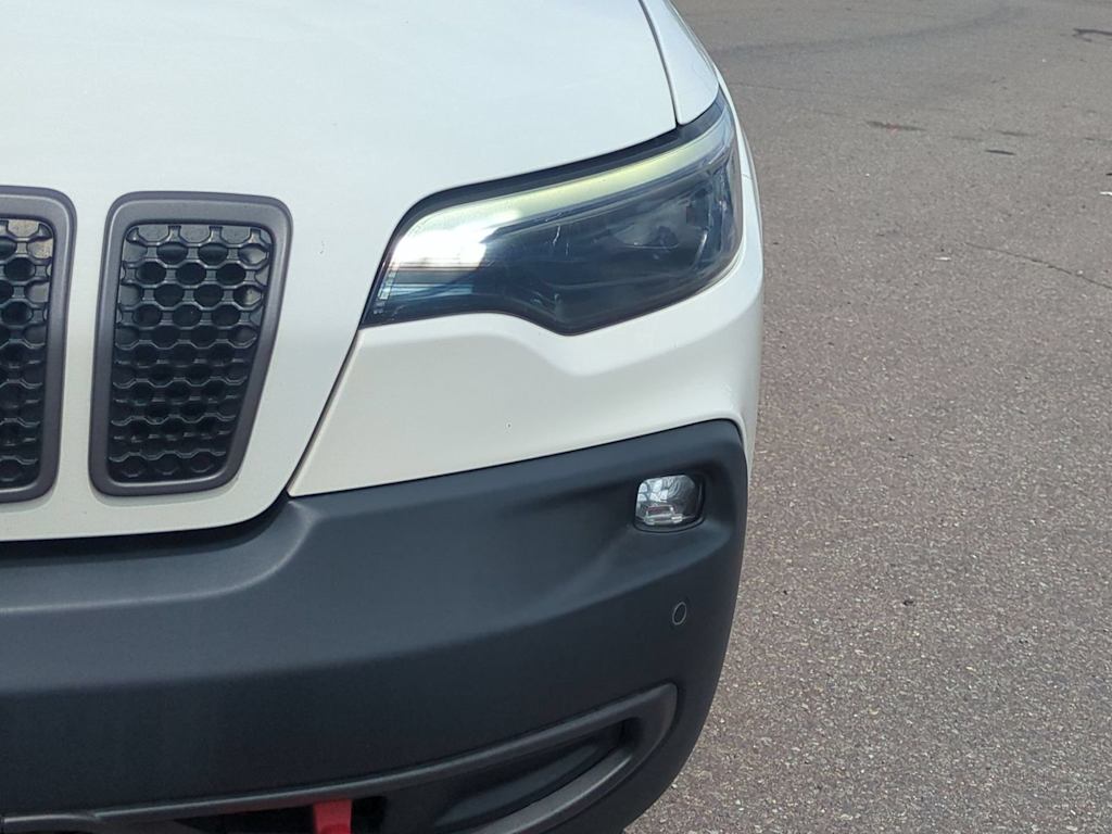 Thumbnail: 2019 Jeep Cherokee - 24