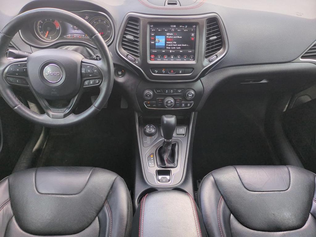 Thumbnail: 2019 Jeep Cherokee - 9