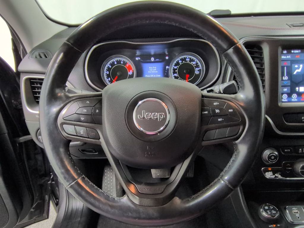 Thumbnail: 2020 Jeep Cherokee - 14