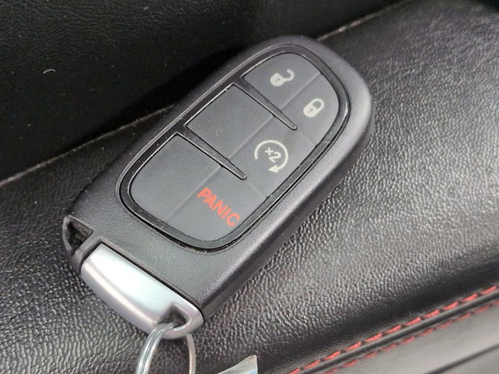 Thumbnail: 2020 Jeep Cherokee - 19