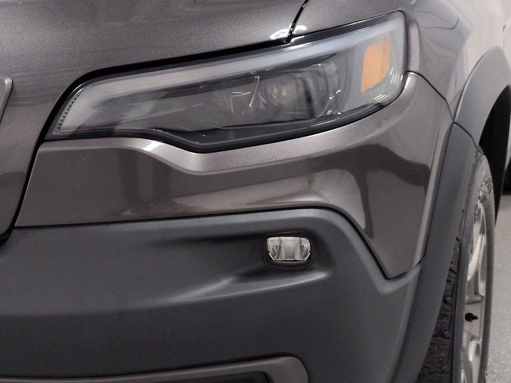 Thumbnail: 2020 Jeep Cherokee - 25