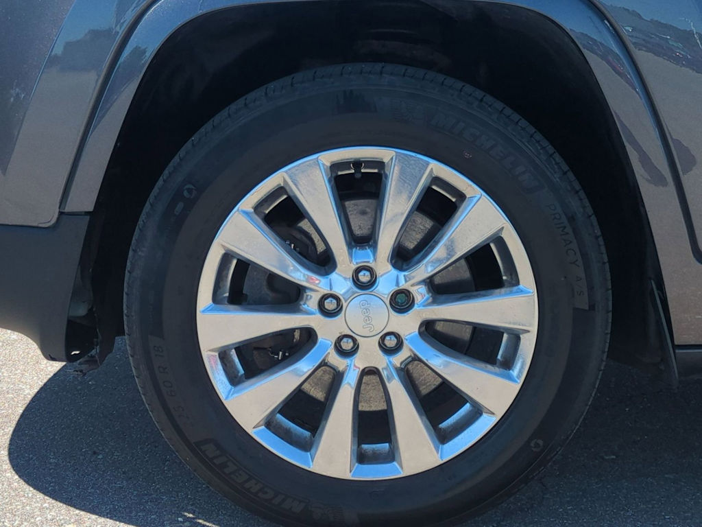 Thumbnail: 2018 Jeep Cherokee - 8