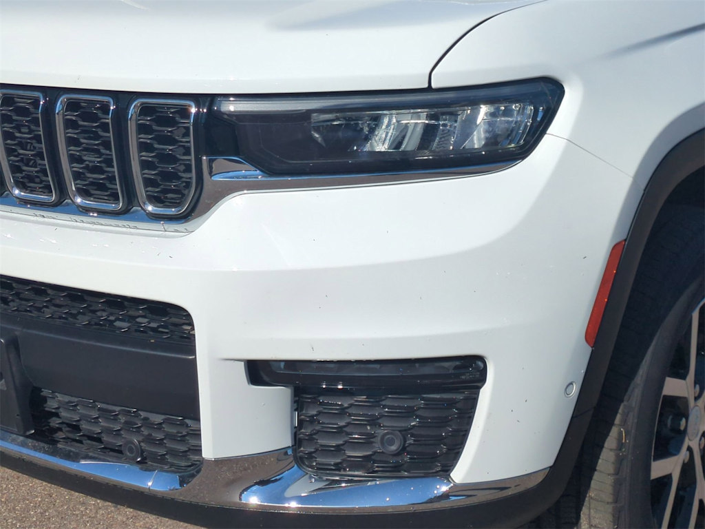 Thumbnail: 2024 Jeep Grand Cherokee L - 23