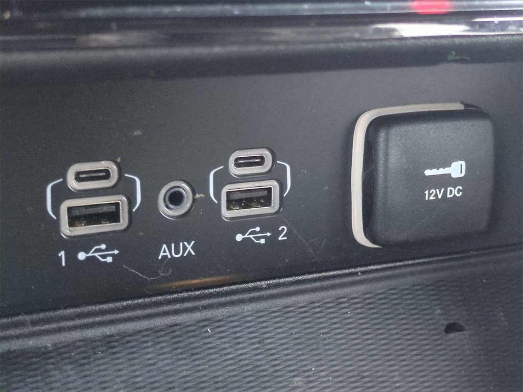 Thumbnail: 2024 Jeep Grand Cherokee L - 34