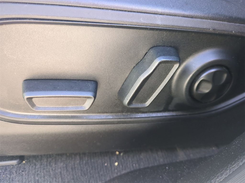 Thumbnail: 2024 Jeep Grand Cherokee L - 25