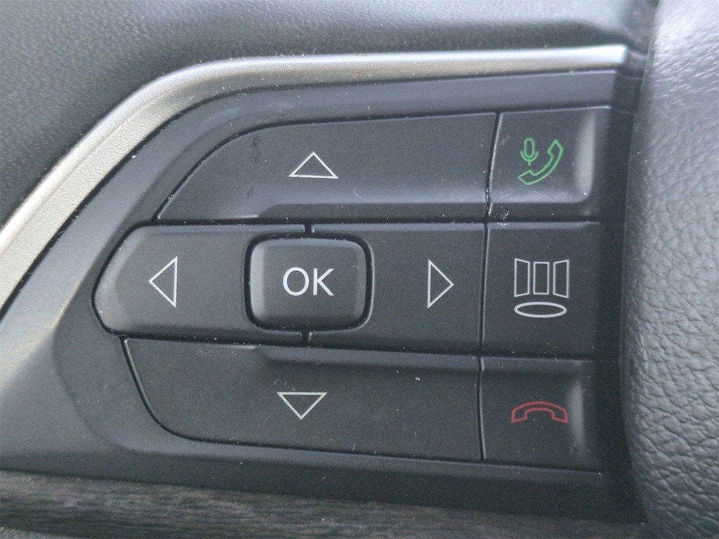 Thumbnail: 2024 Jeep Grand Cherokee L - 29