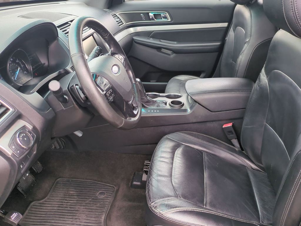 Thumbnail: 2016 Ford Explorer - 10