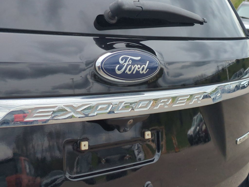 Thumbnail: 2016 Ford Explorer - 25