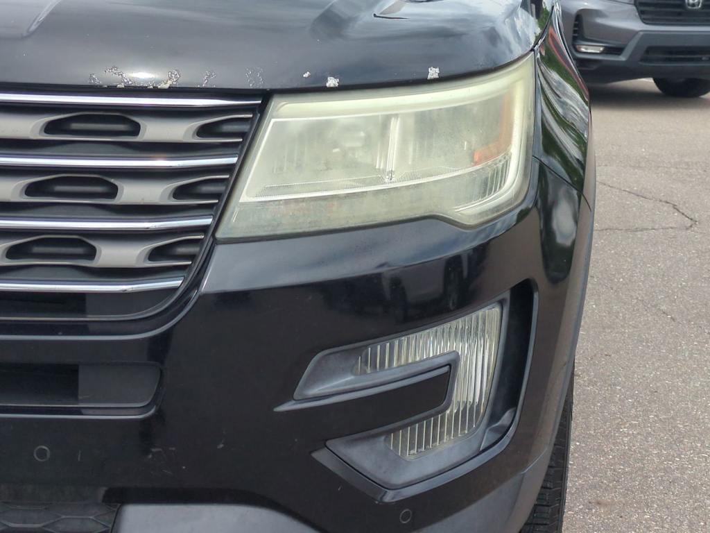 Thumbnail: 2016 Ford Explorer - 24