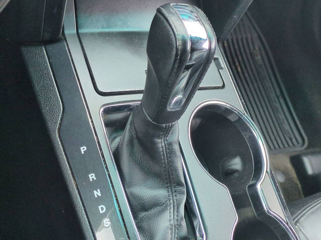 Thumbnail: 2016 Ford Explorer - 15