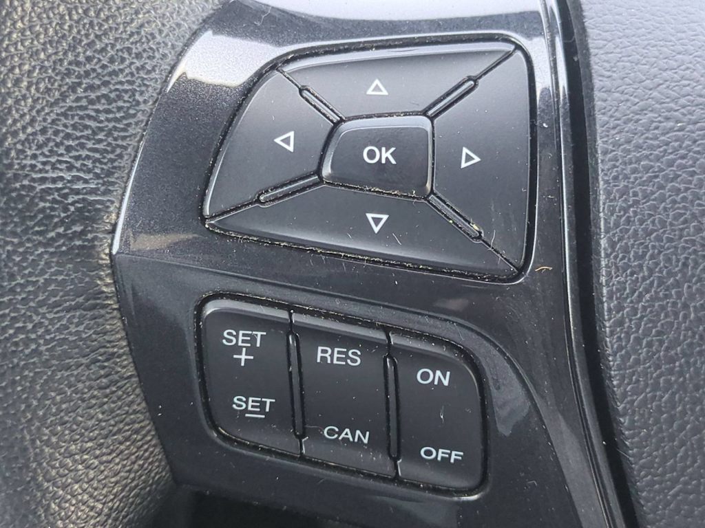 Thumbnail: 2018 Ford Explorer - 28