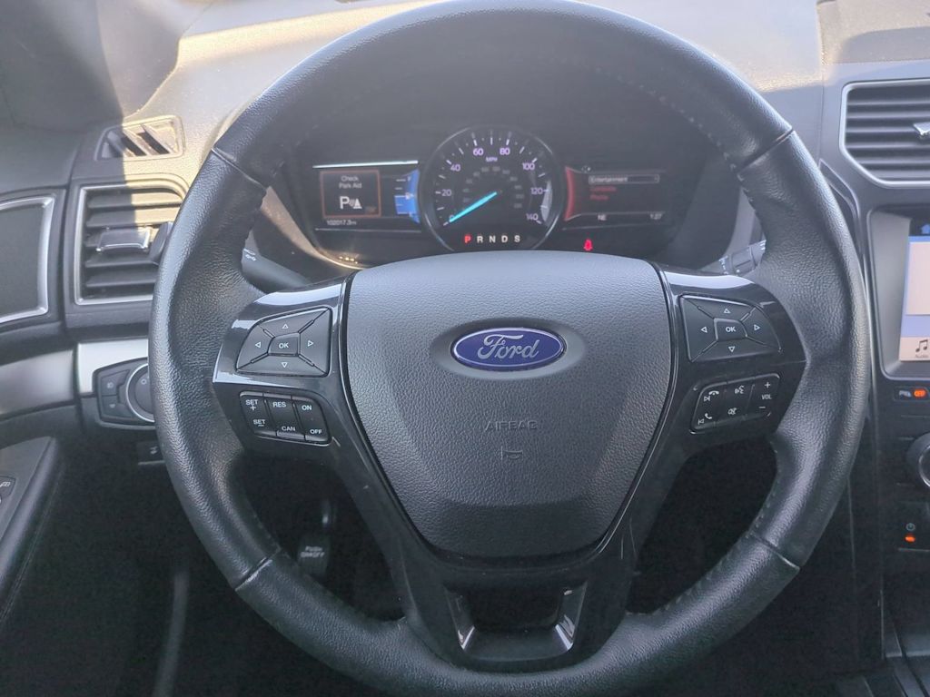 Thumbnail: 2018 Ford Explorer - 13