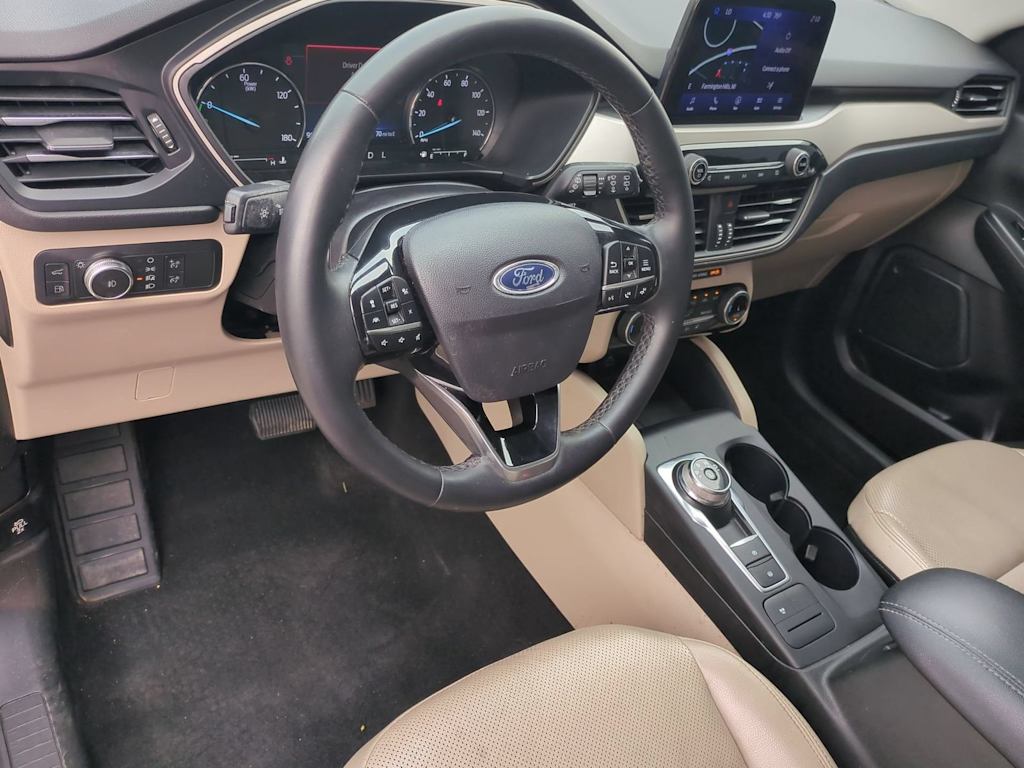 Thumbnail: 2022 Ford Escape - 2