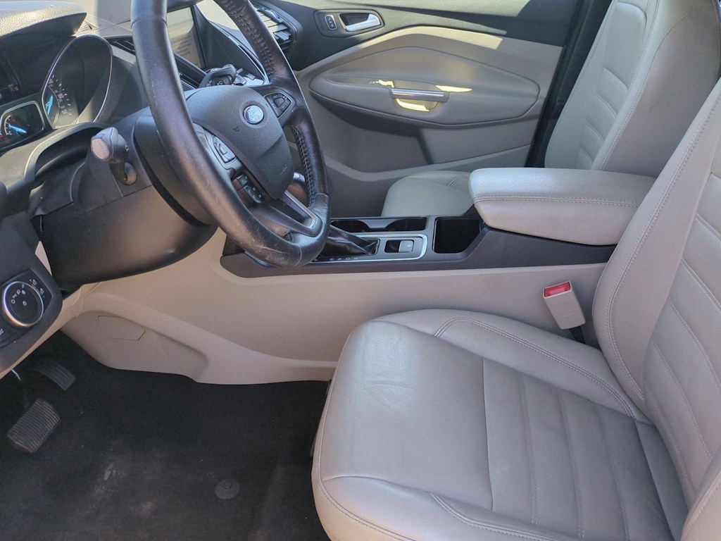 Thumbnail: 2017 Ford Escape - 10