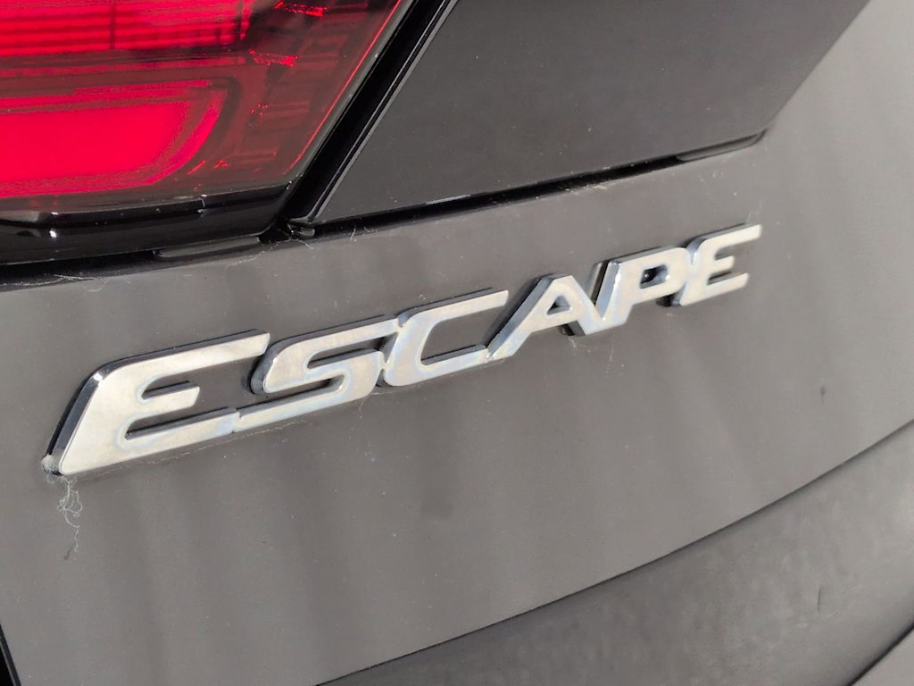Thumbnail: 2019 Ford Escape - 7