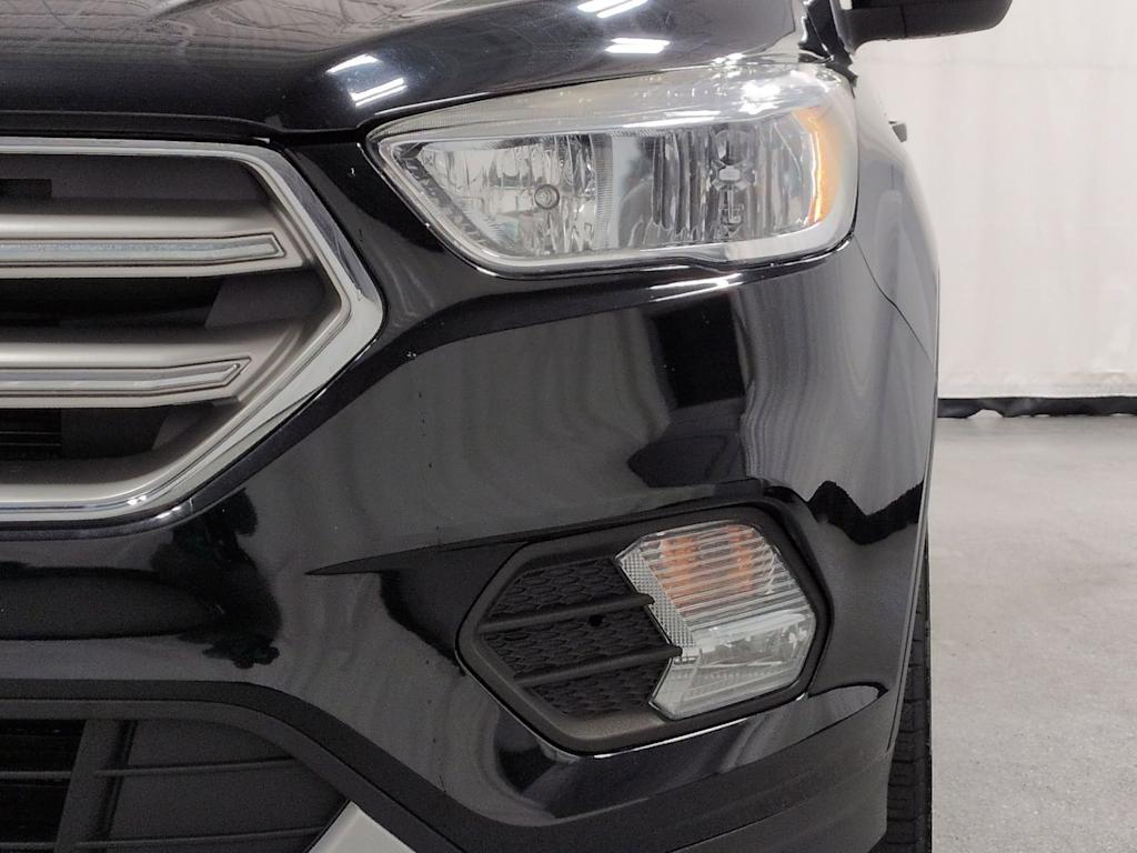 Thumbnail: 2019 Ford Escape - 25