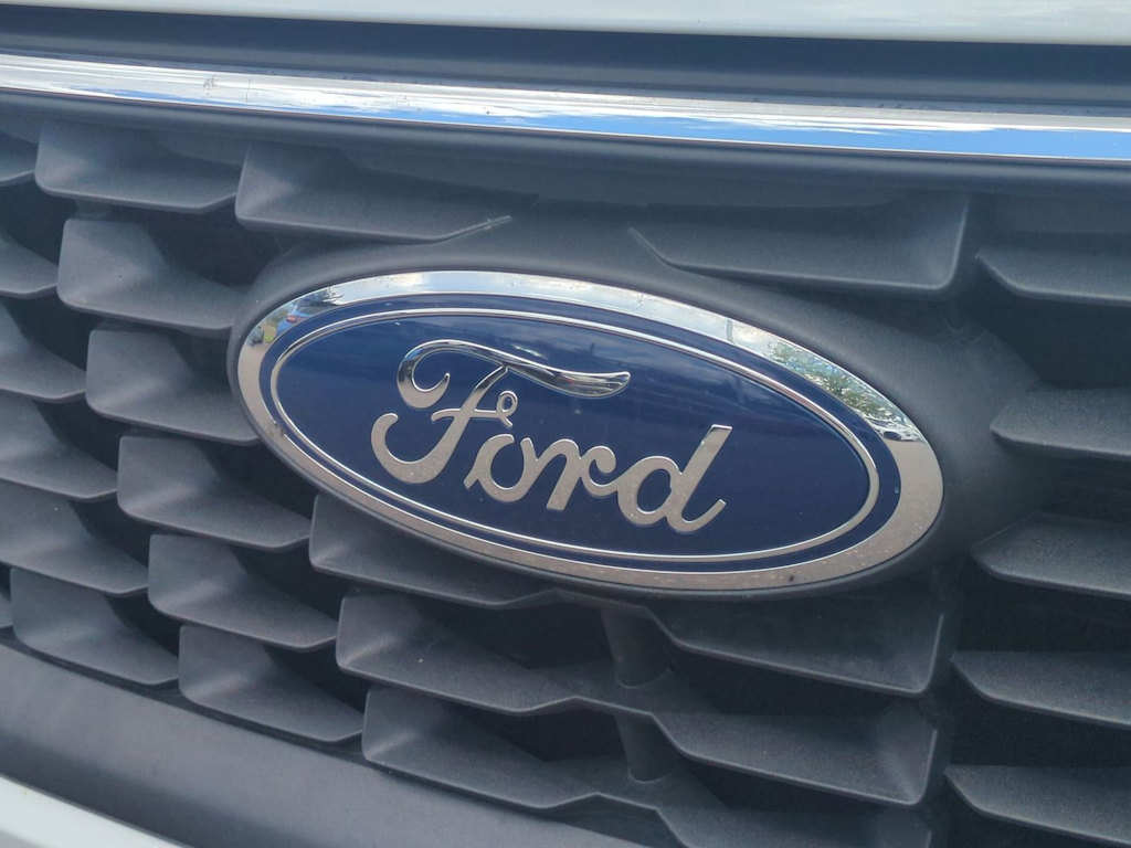 Thumbnail: 2023 Ford Escape - 7