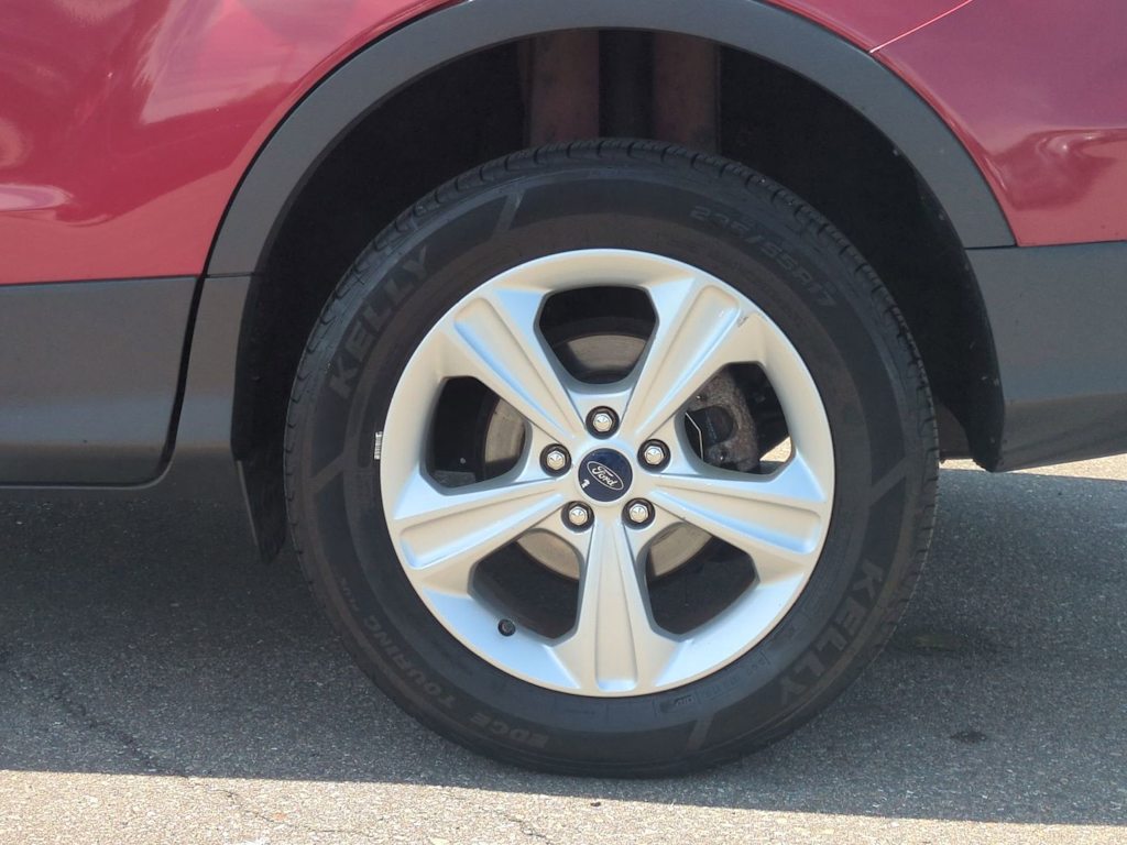 Thumbnail: 2016 Ford Escape - 8