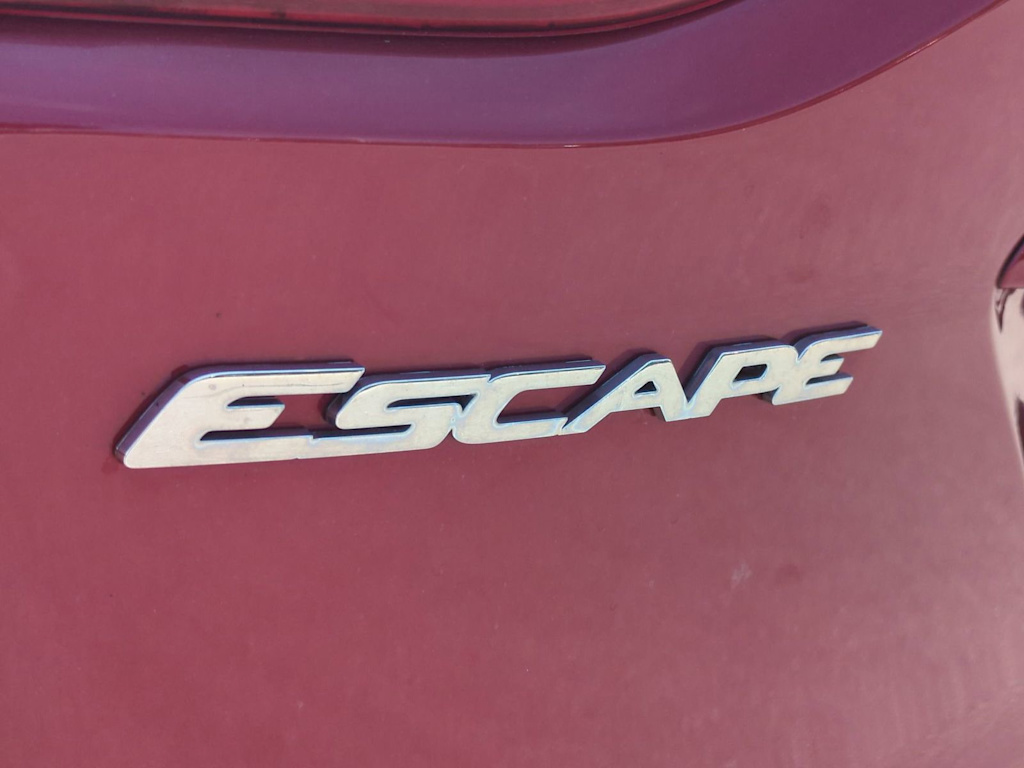 Thumbnail: 2016 Ford Escape - 25