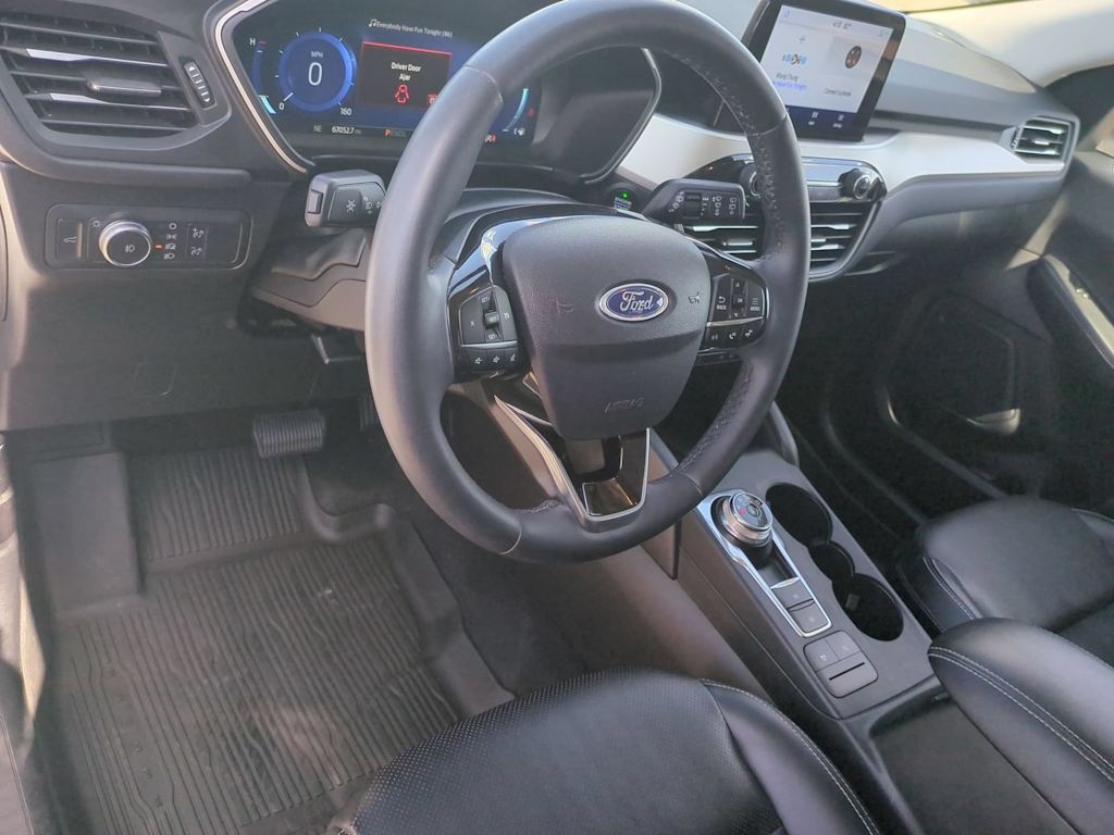 Thumbnail: 2021 Ford Escape - 2