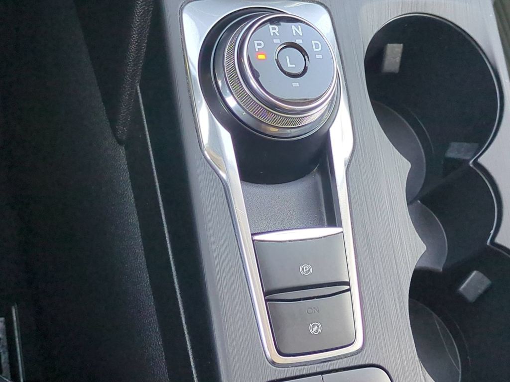 Thumbnail: 2021 Ford Escape - 15