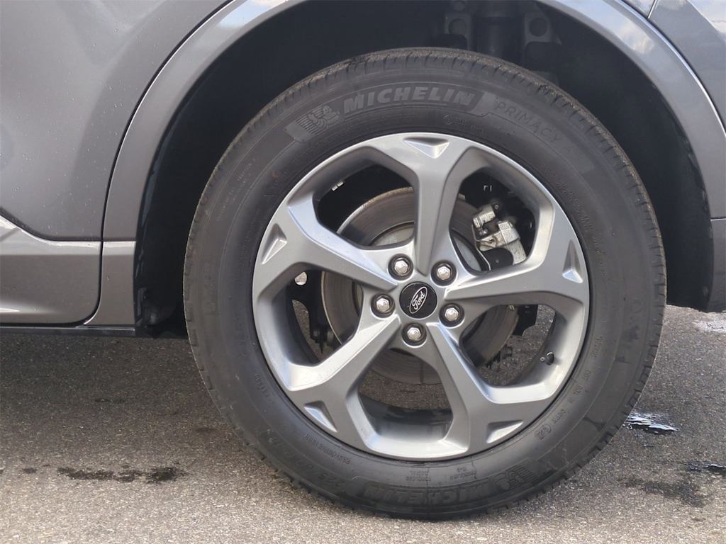 Thumbnail: 2023 Ford Escape - 8