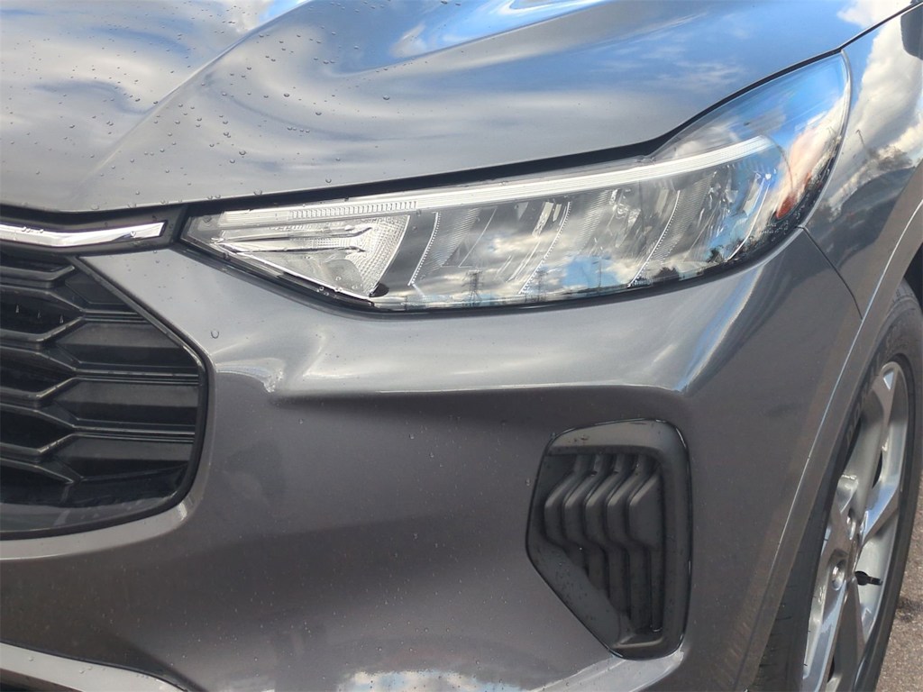 Thumbnail: 2023 Ford Escape - 24