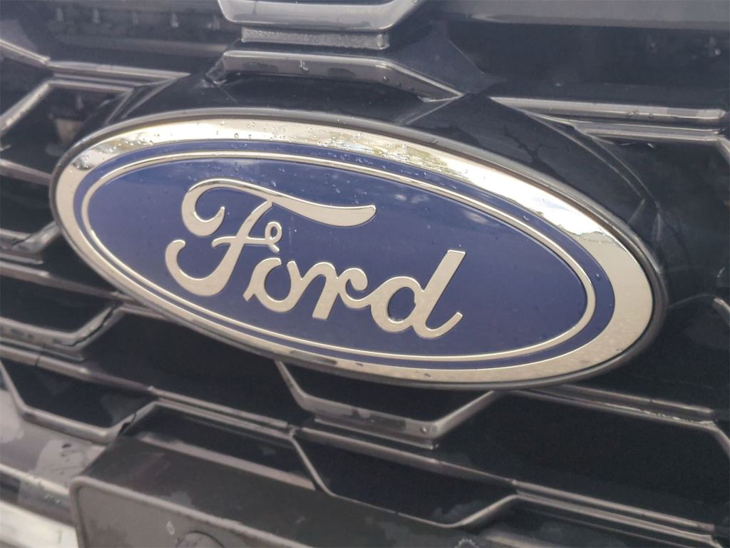 Thumbnail: 2023 Ford Escape - 7