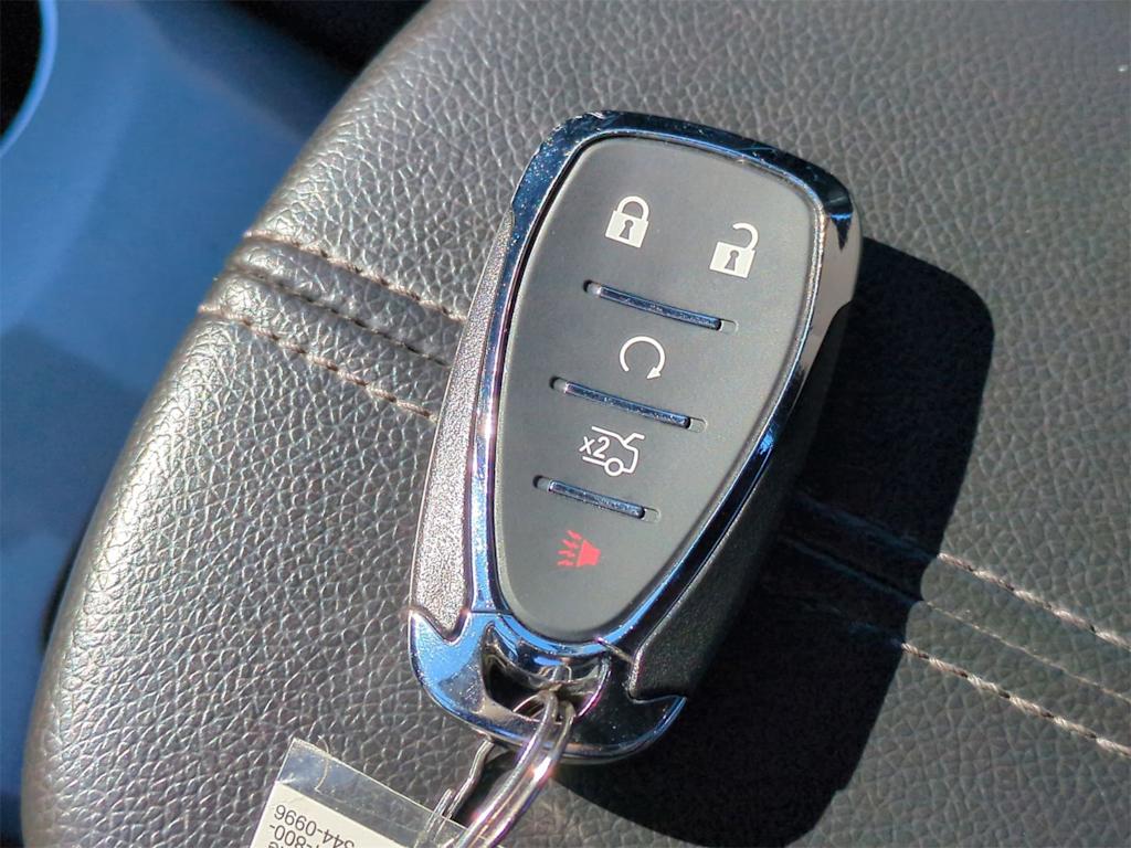 Thumbnail: 2024 Chevrolet Malibu - 18