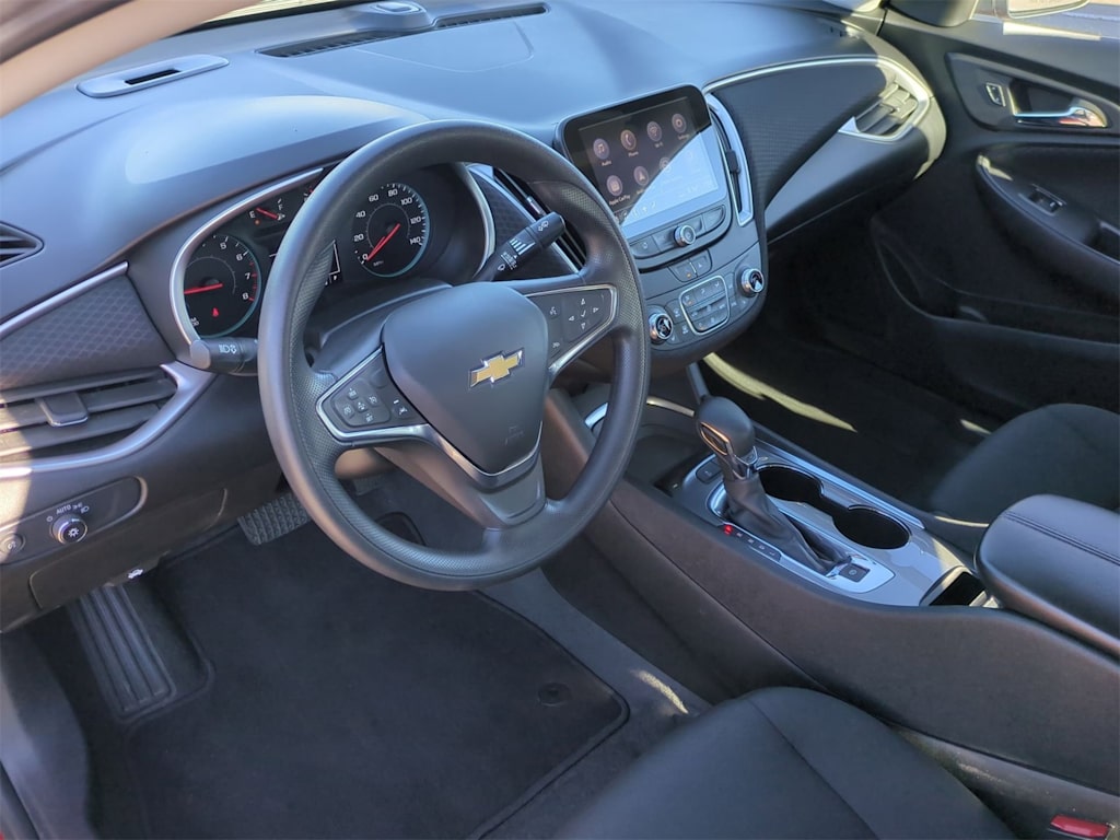 Thumbnail: 2024 Chevrolet Malibu - 2