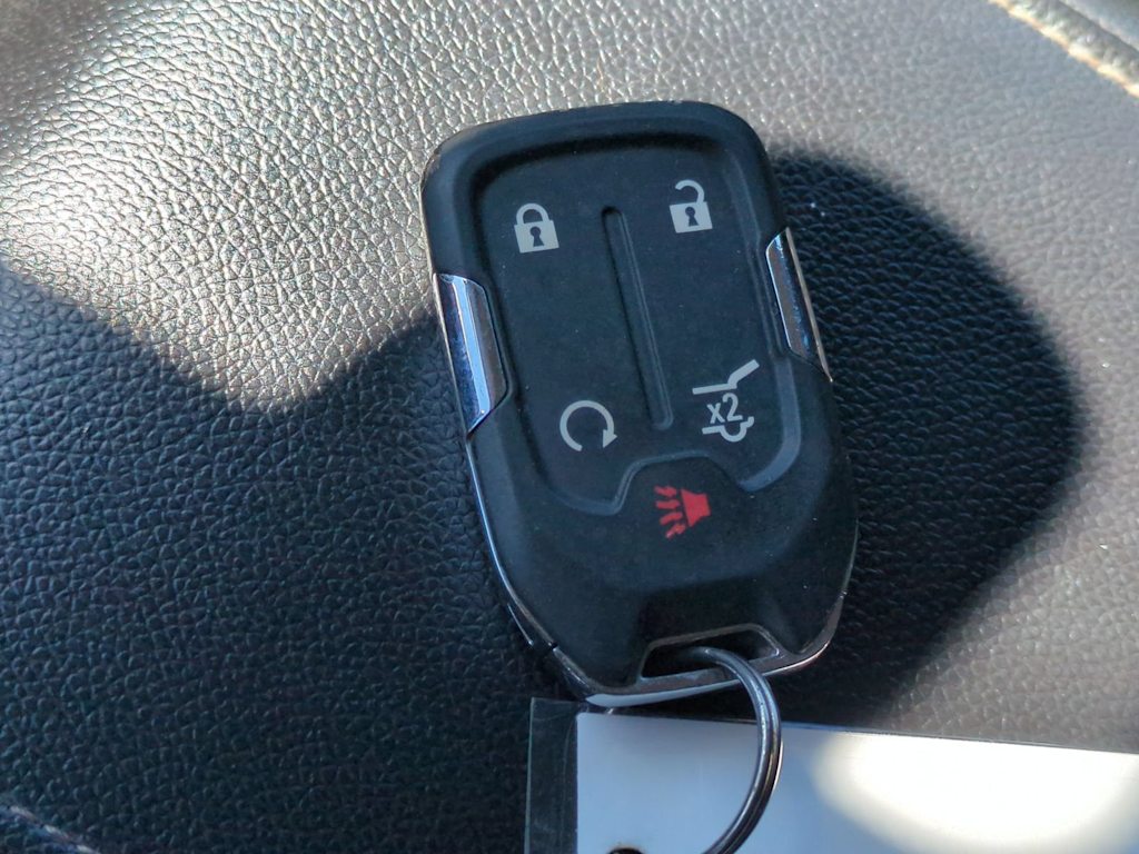 Thumbnail: 2019 GMC Acadia - 19
