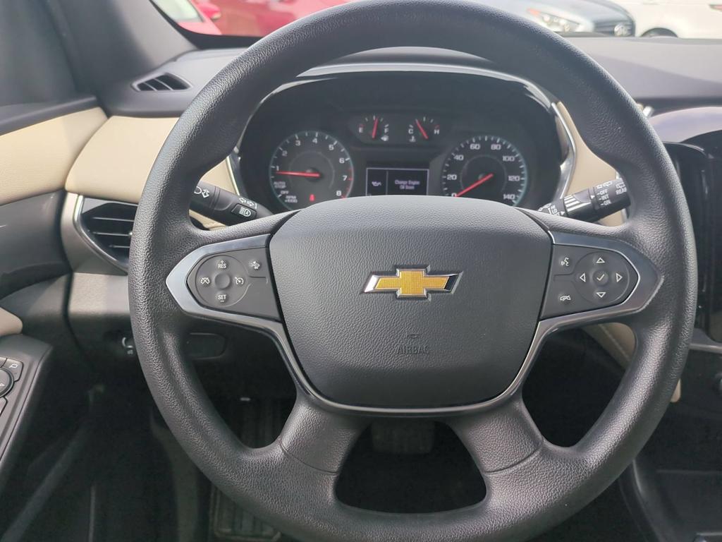 Thumbnail: 2023 Chevrolet Traverse - 13