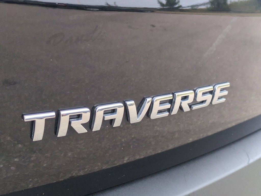 Thumbnail: 2023 Chevrolet Traverse - 24