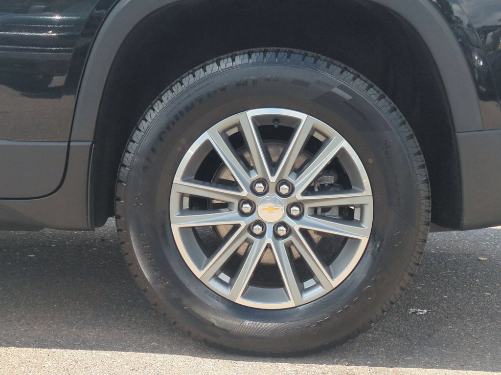 Thumbnail: 2023 Chevrolet Traverse - 8