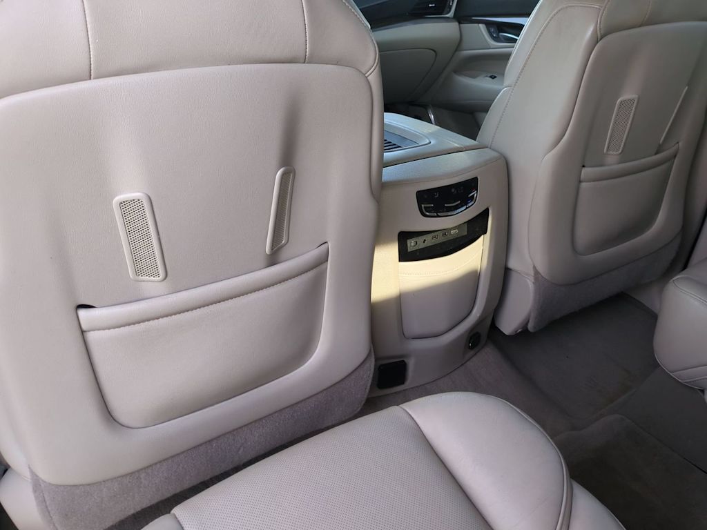 Thumbnail: 2019 Cadillac Escalade - 25