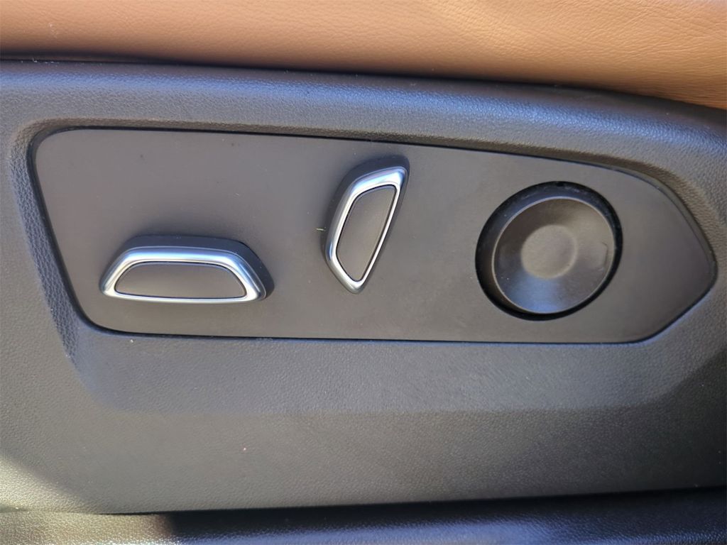 Thumbnail: 2023 Cadillac Escalade - 26