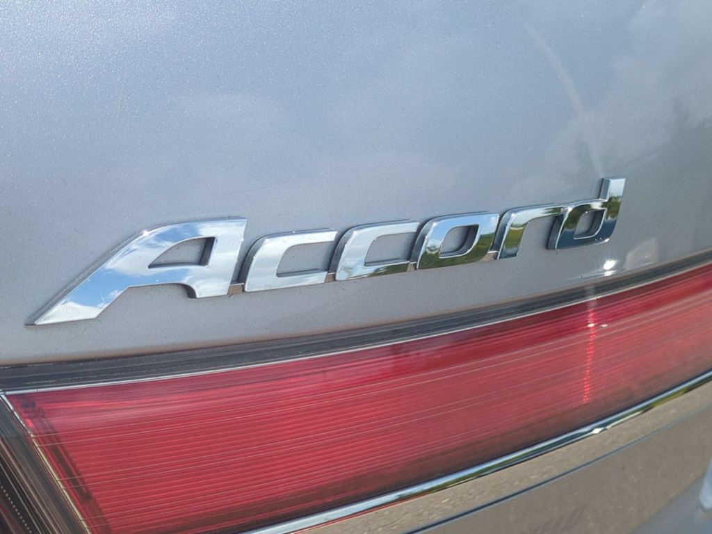 Thumbnail: 2011 Honda Accord - 23
