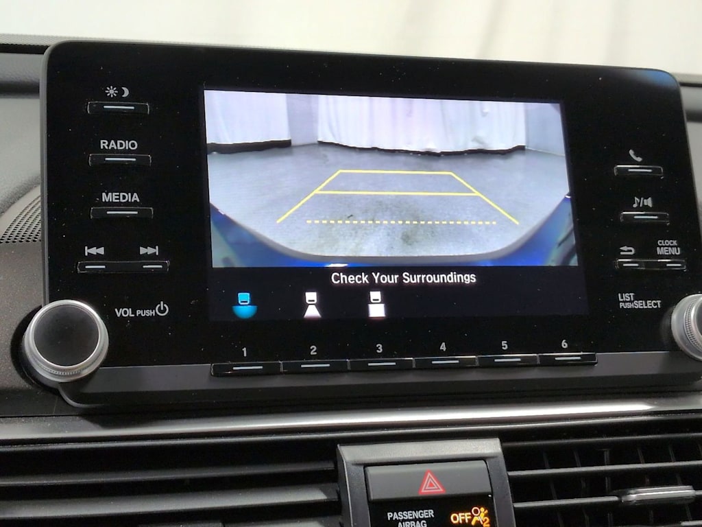 Thumbnail: 2020 Honda Accord - 33