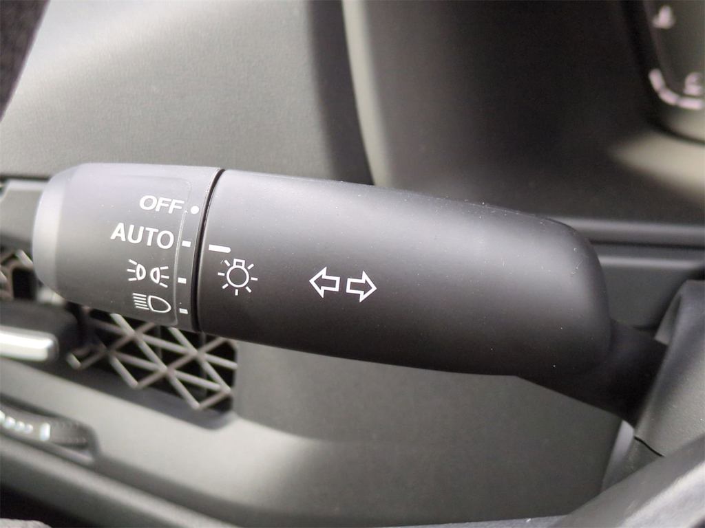 Thumbnail: 2025 Honda Accord - 32